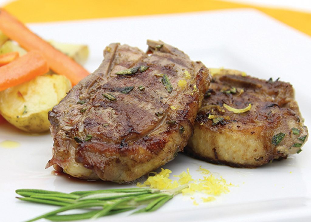 Côtelettes de poitrine de canard du Lac Brome grillées, zeste de citron et romarin